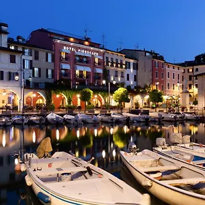 3* Отель Piroscafo