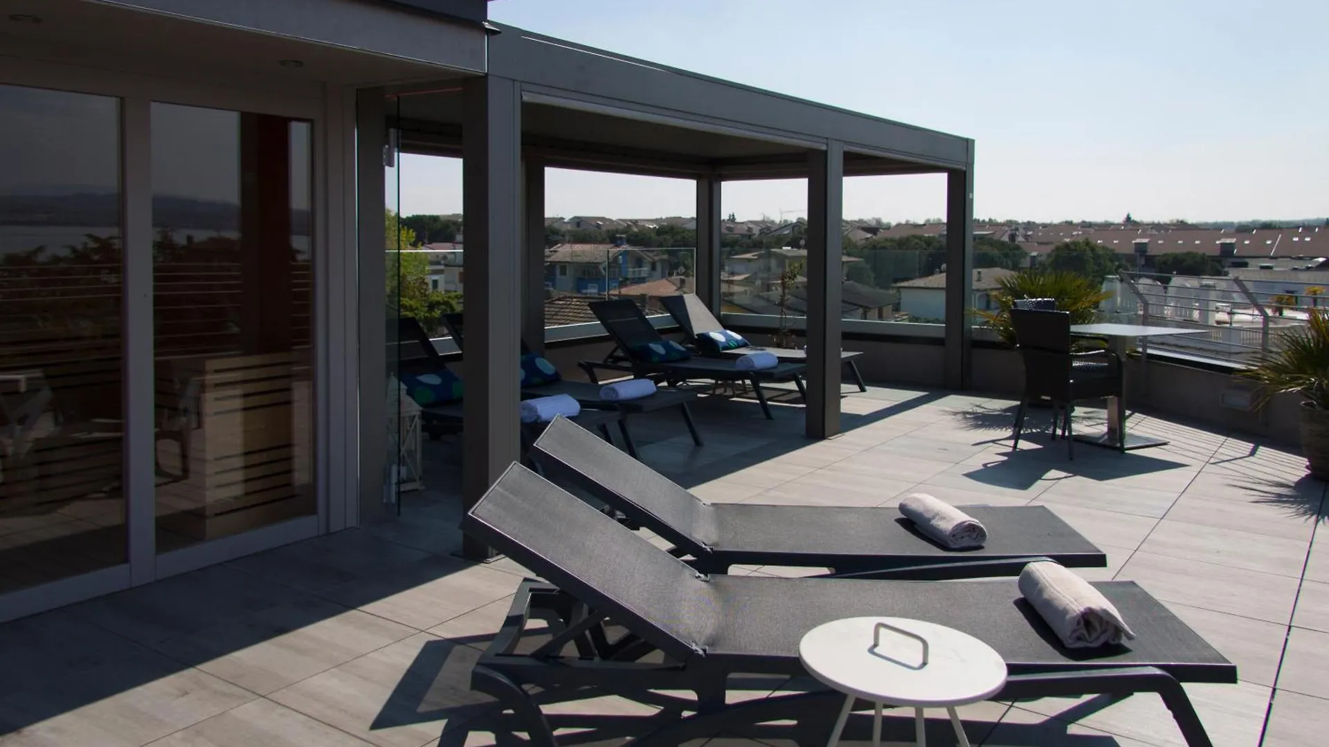 דסנזאנו דל גארדה Hotel Berta