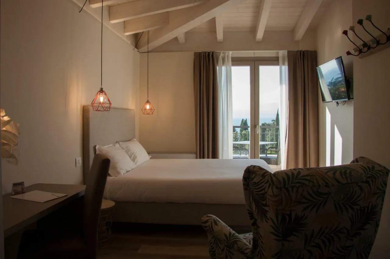 Hotel Berta Desenzano del Garda 3*,  Olaszország